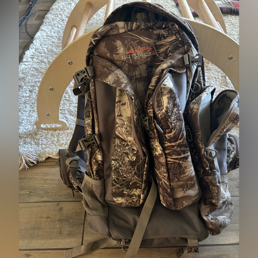 ALPS OutdoorZ Traverse EPS hunting pack